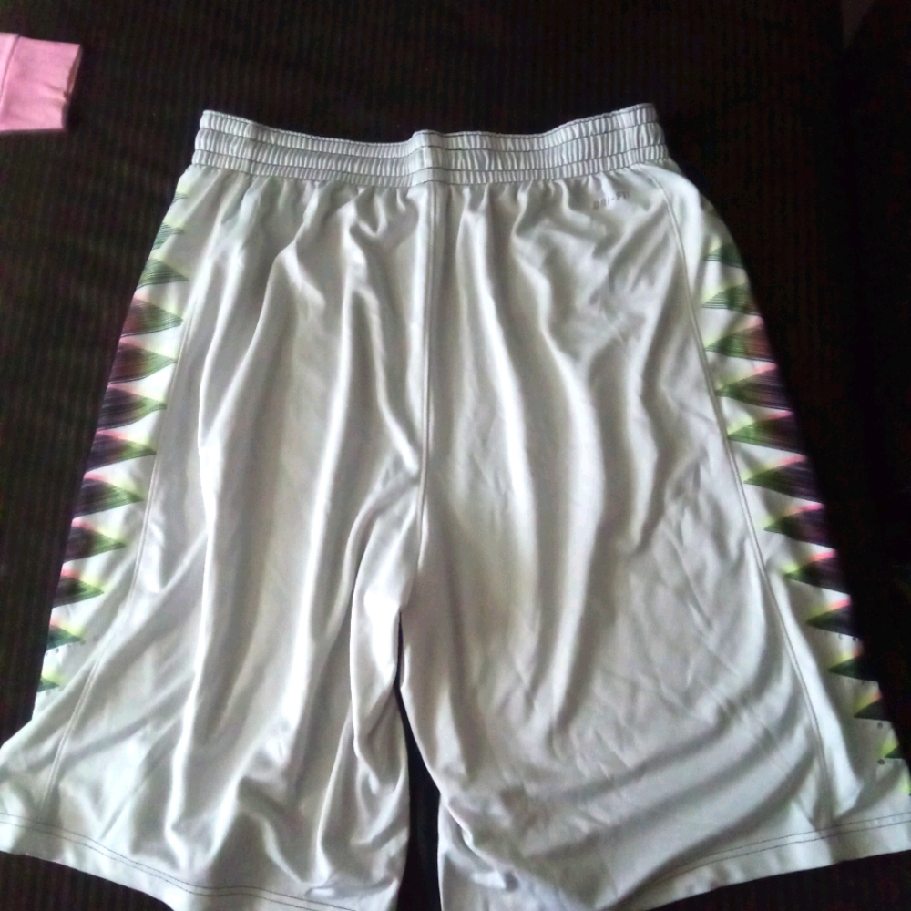 Men's Nike Elete basketball shorts